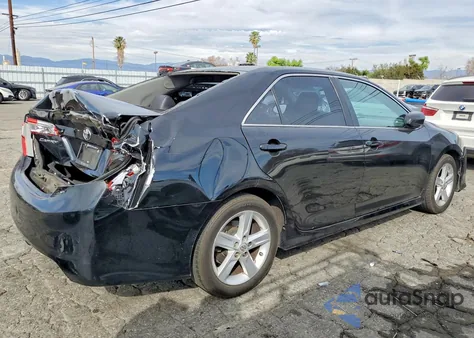 2014 Toyota Camry L z USA, uszkodzony, nr VIN 4T1BF1FK3EU339904